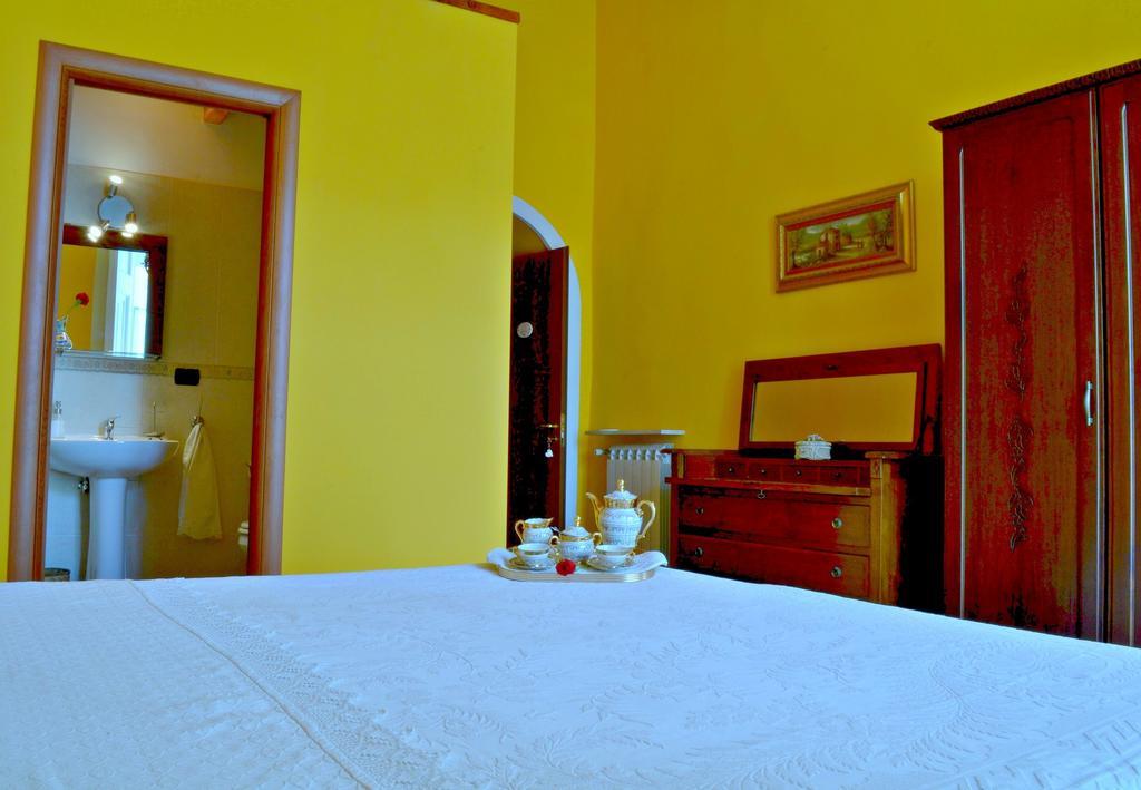 مبيت وإفطار نابولي A Casa Di Mamma المظهر الخارجي الصورة