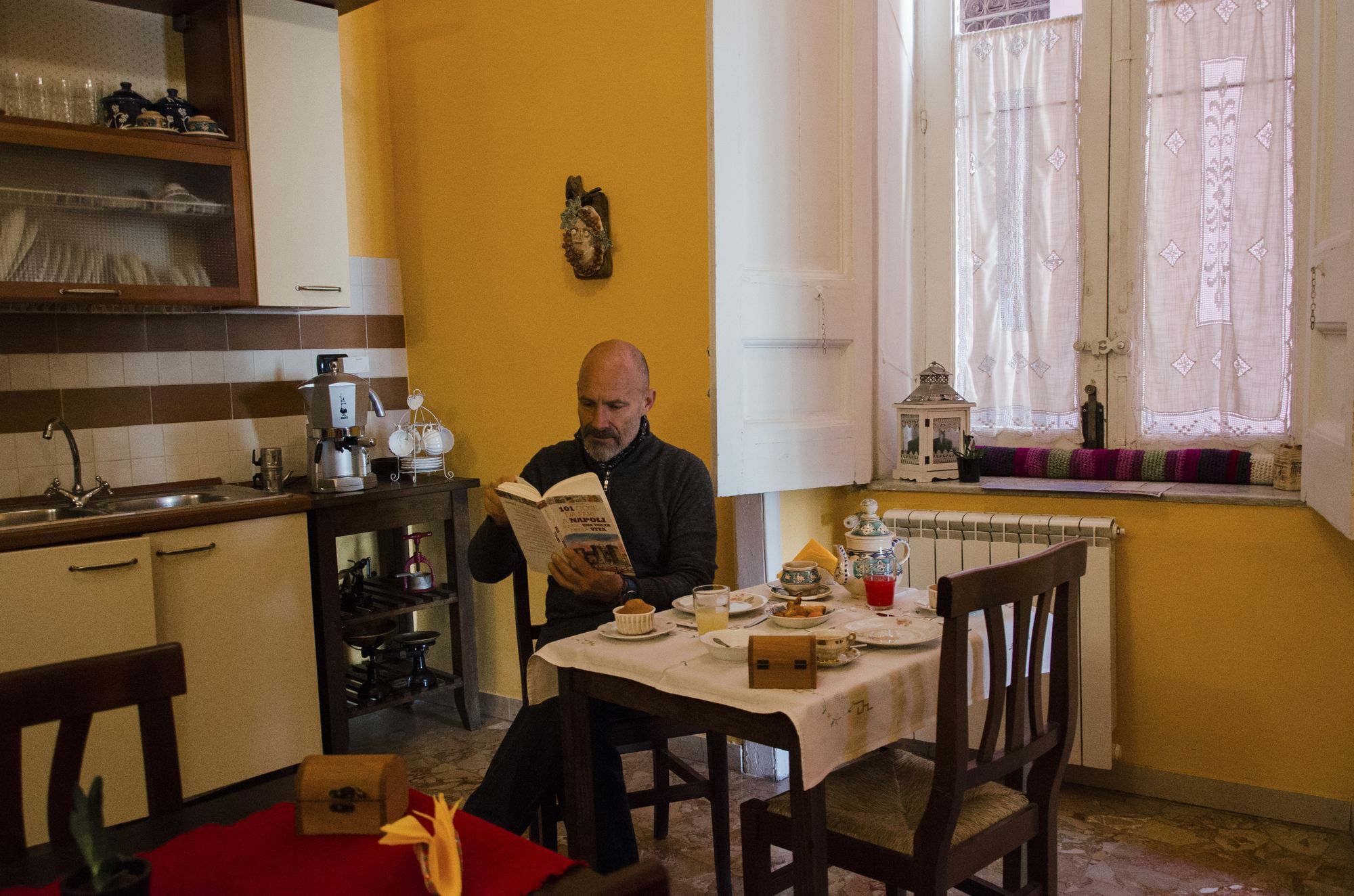 مبيت وإفطار نابولي A Casa Di Mamma المظهر الخارجي الصورة
